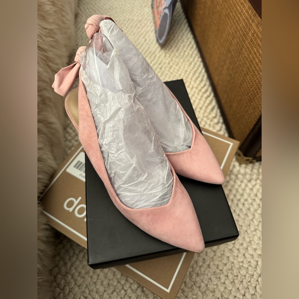 Pink Suede Women's Shoes SIZE 8.5
